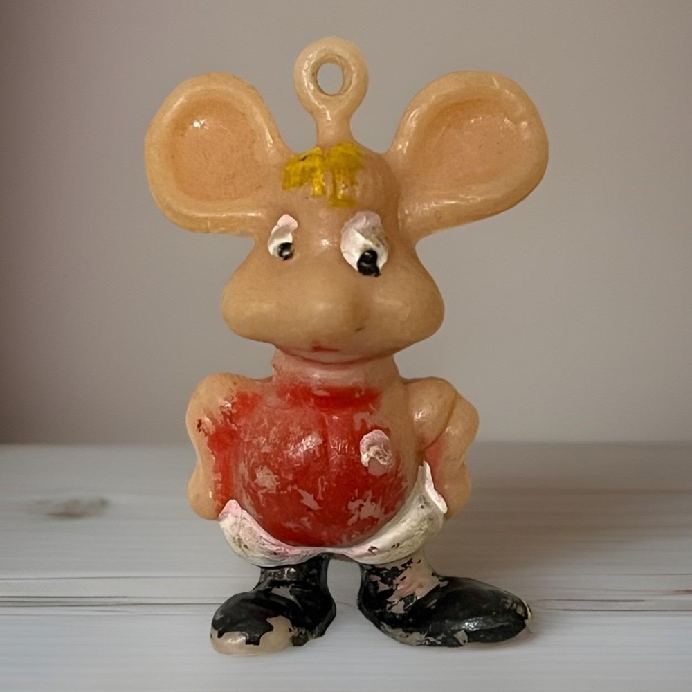 TOPO GIGIO Hong Kong TOY Key Chain MARIA PEREGO Hard Plastic Rubber Vintage